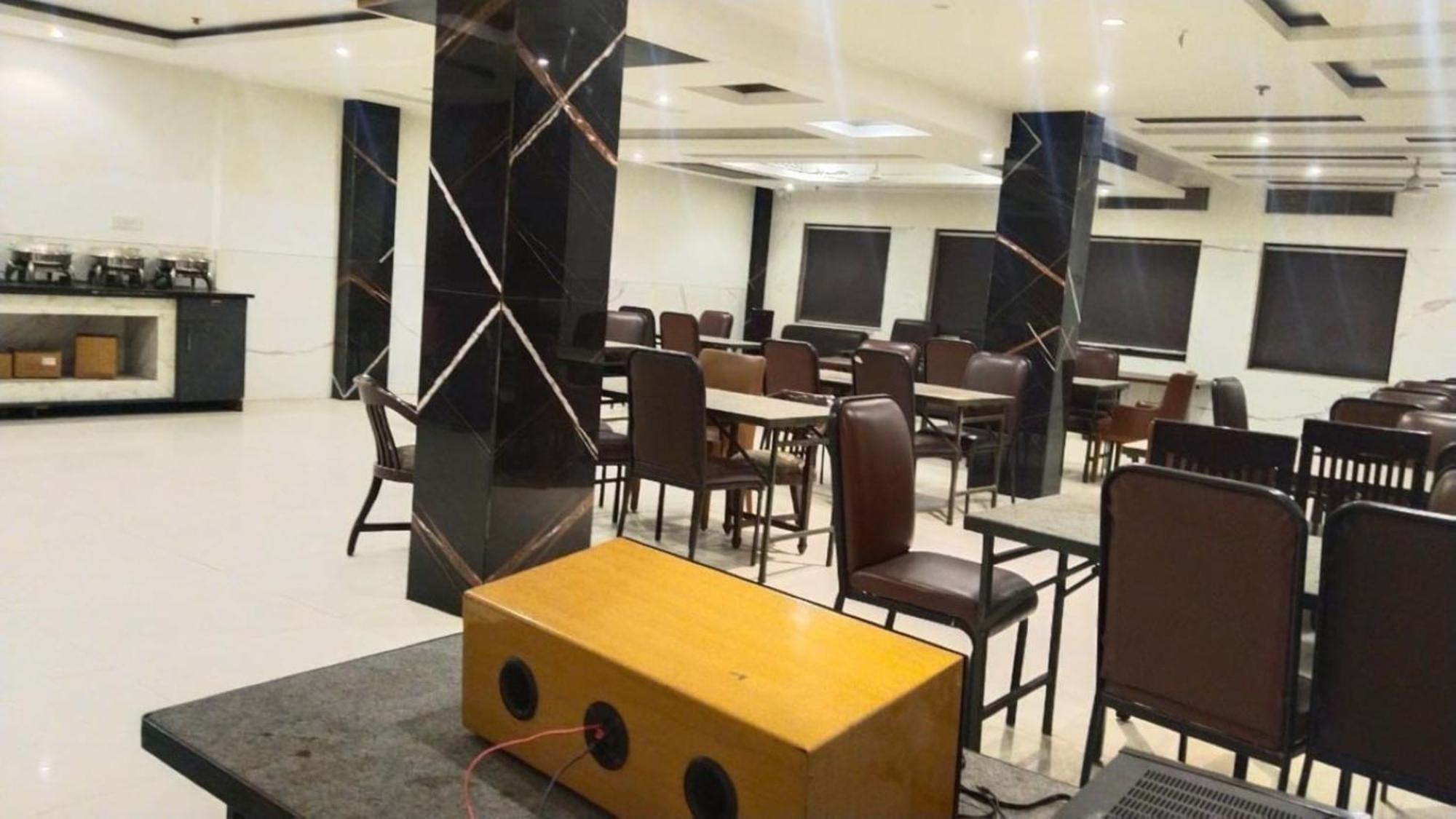 Hotel Aero Star By Star Group New Delhi Extérieur photo